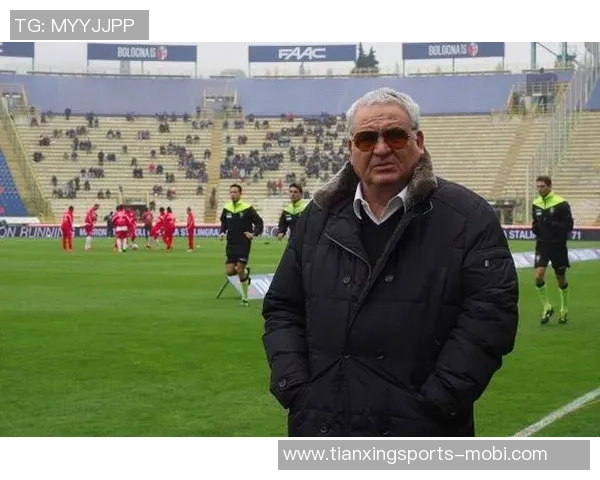 莱切总监科尔维诺盛赞卡马达天赋超群能力卓越年龄无阻